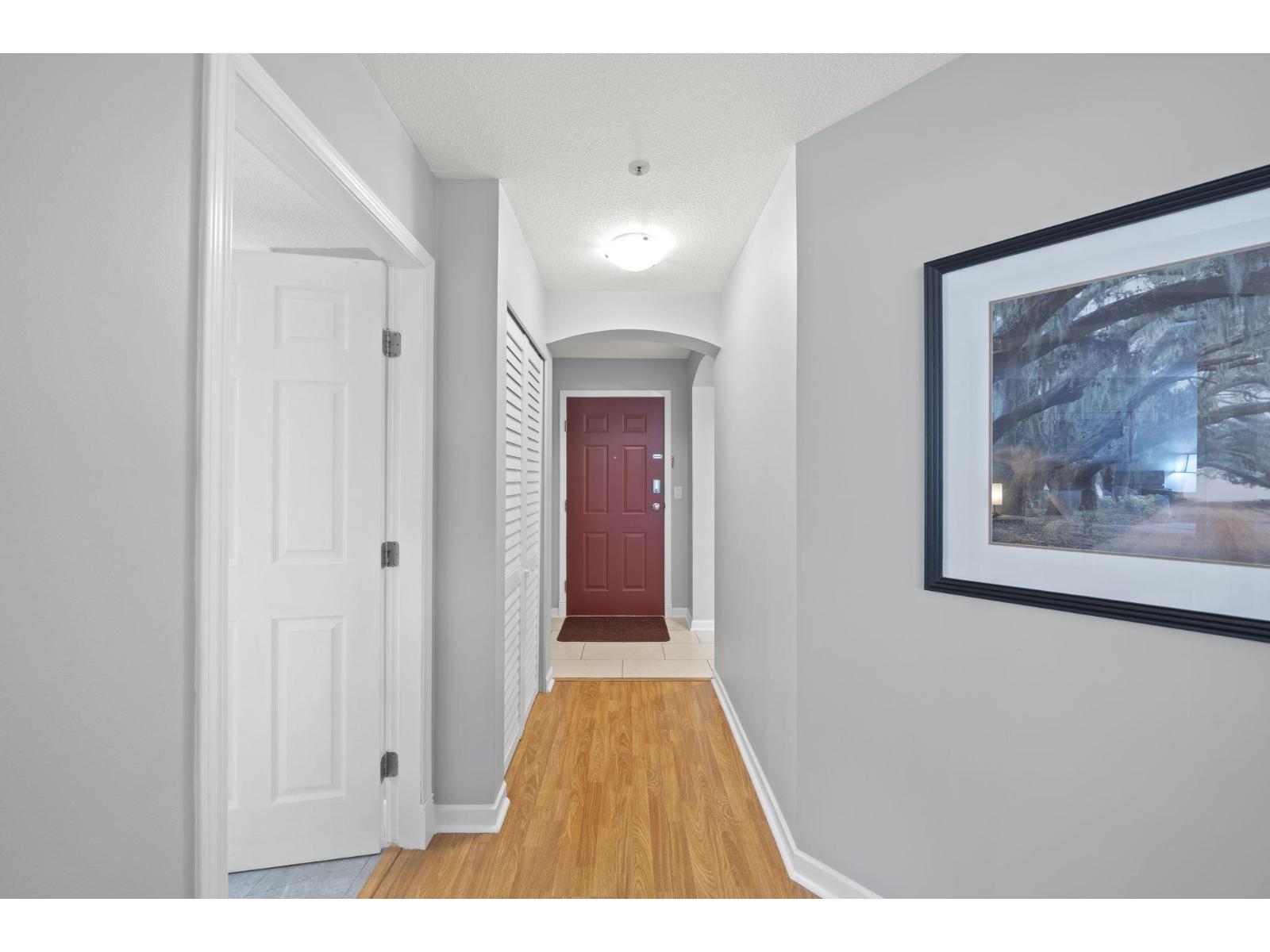 206 20120 56 Avenue Property Photo 6