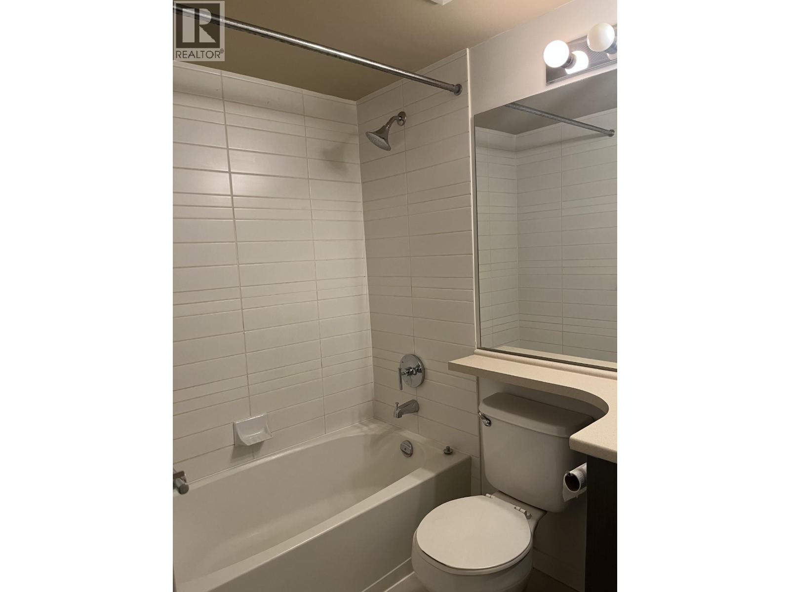 111 9299 Tomicki Avenue Property Photo 8