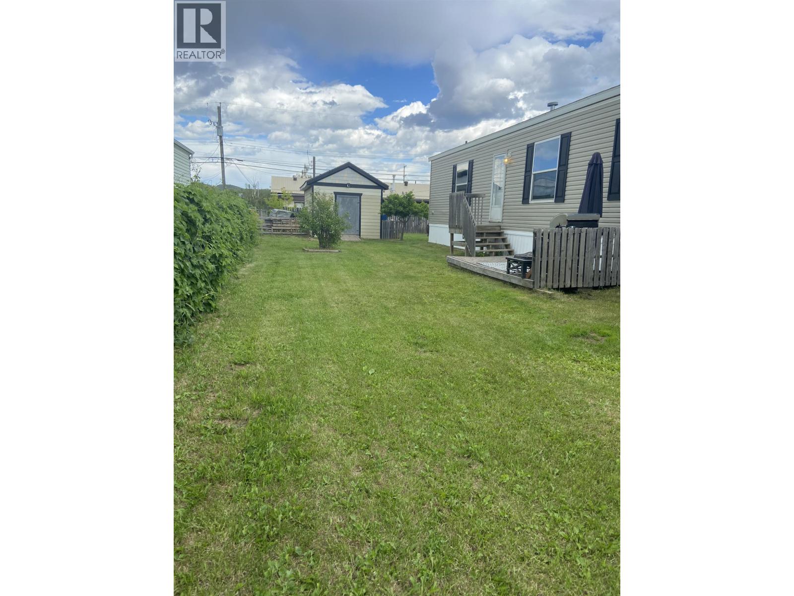 10607 101 Street Property Photo 3