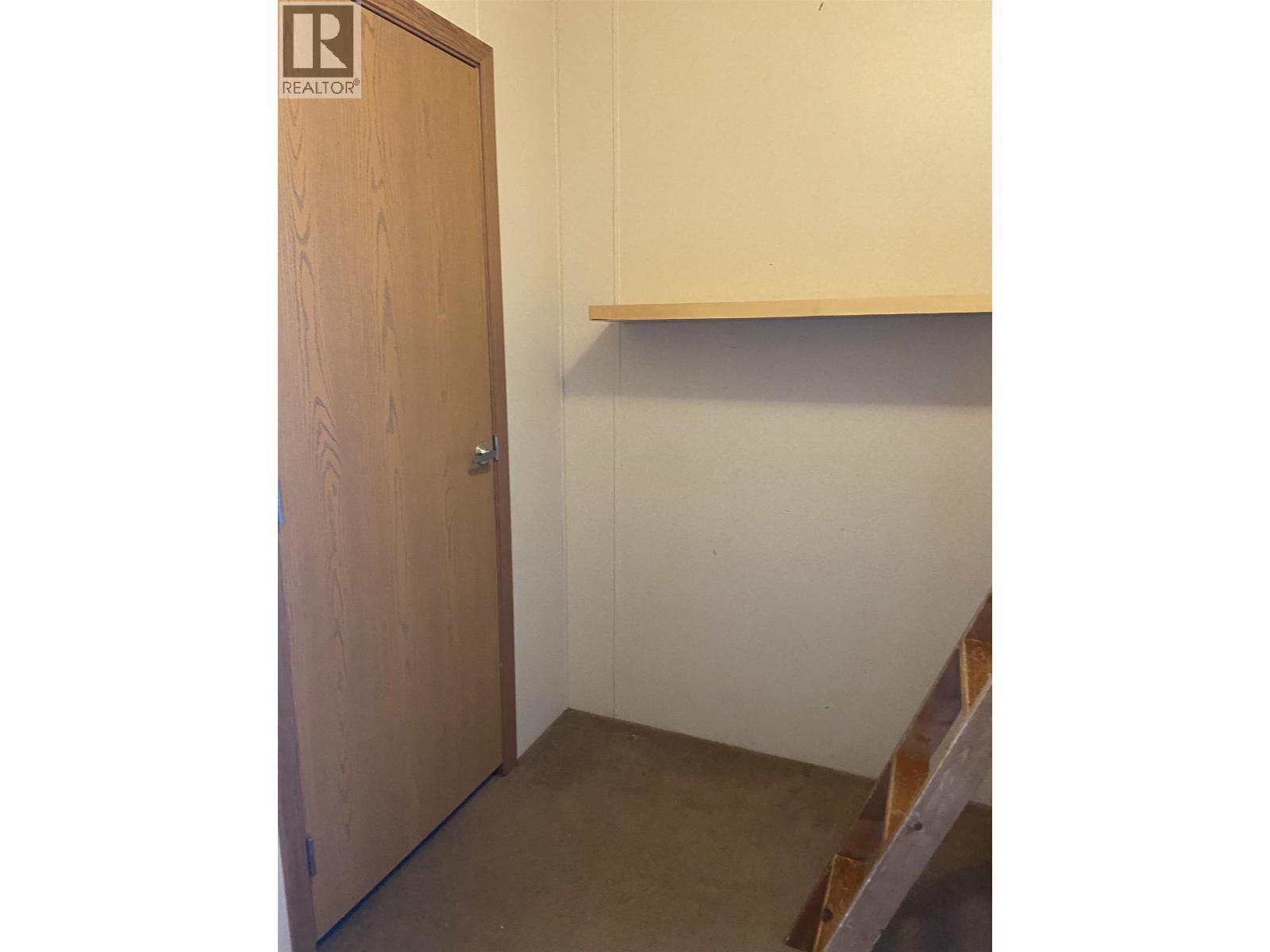 10607 101 Street Property Photo 13