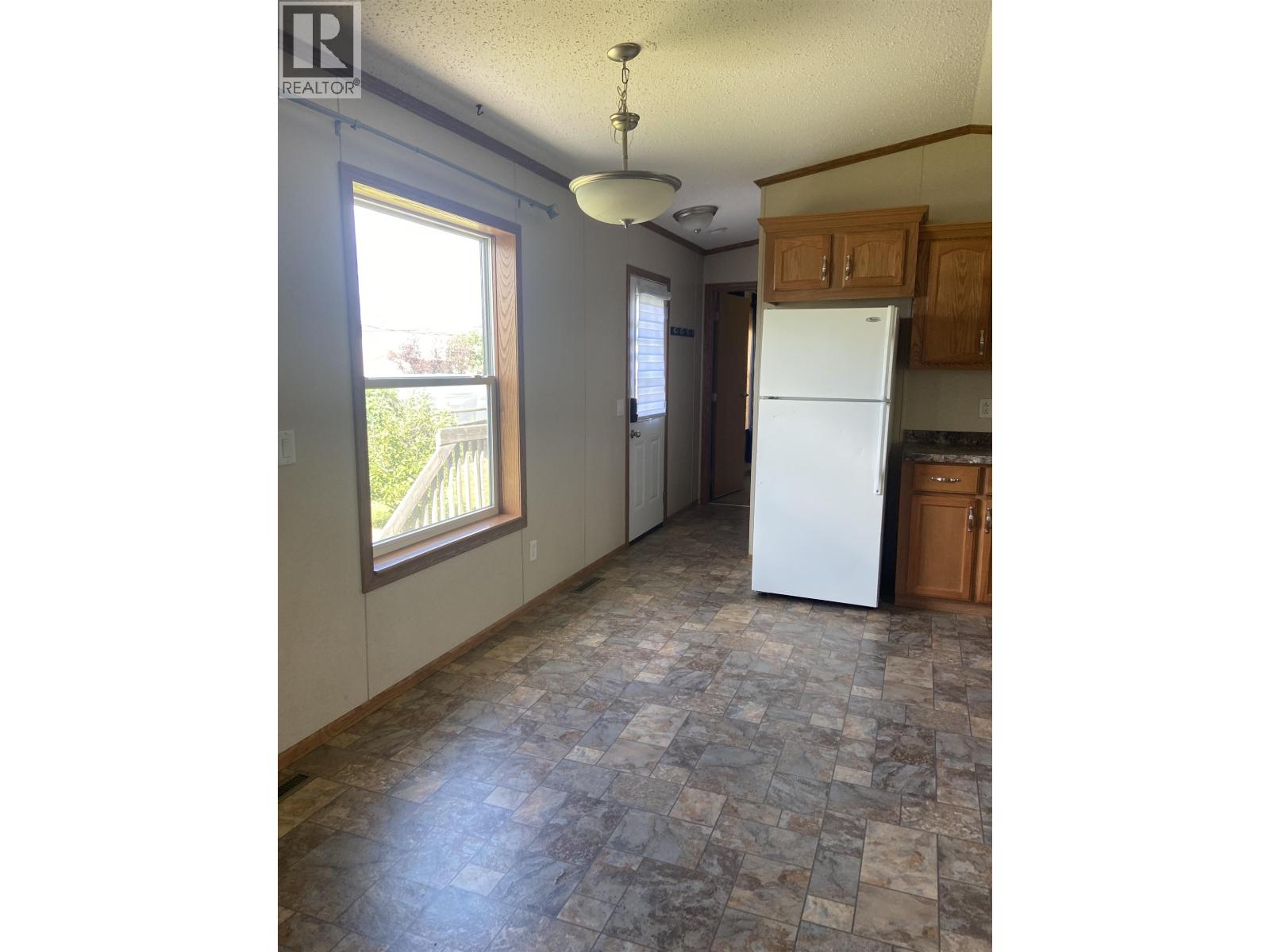 10607 101 Street Property Photo 17