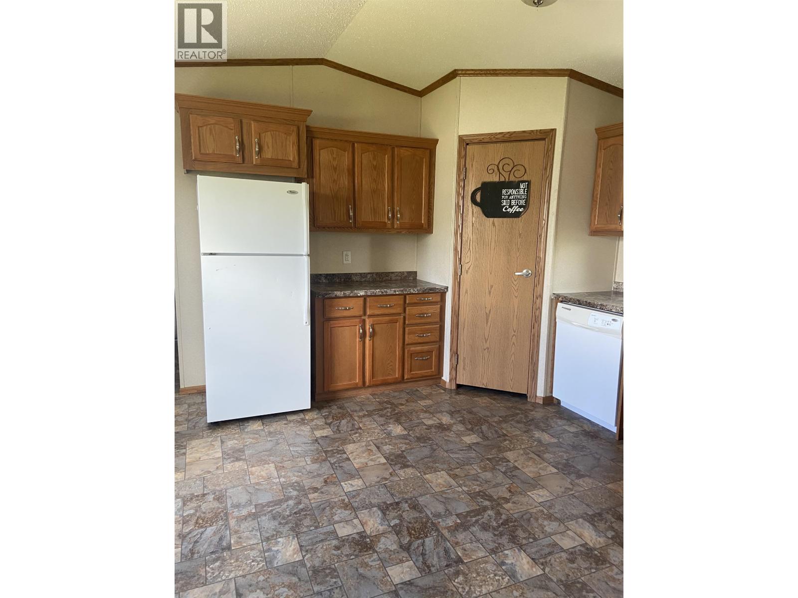 10607 101 Street Property Photo 18