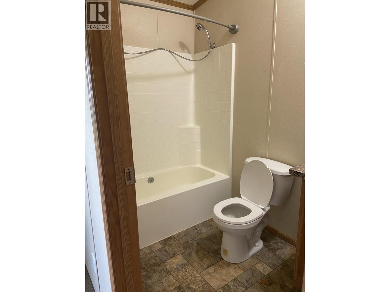 10607 101 Street Property Photo 24