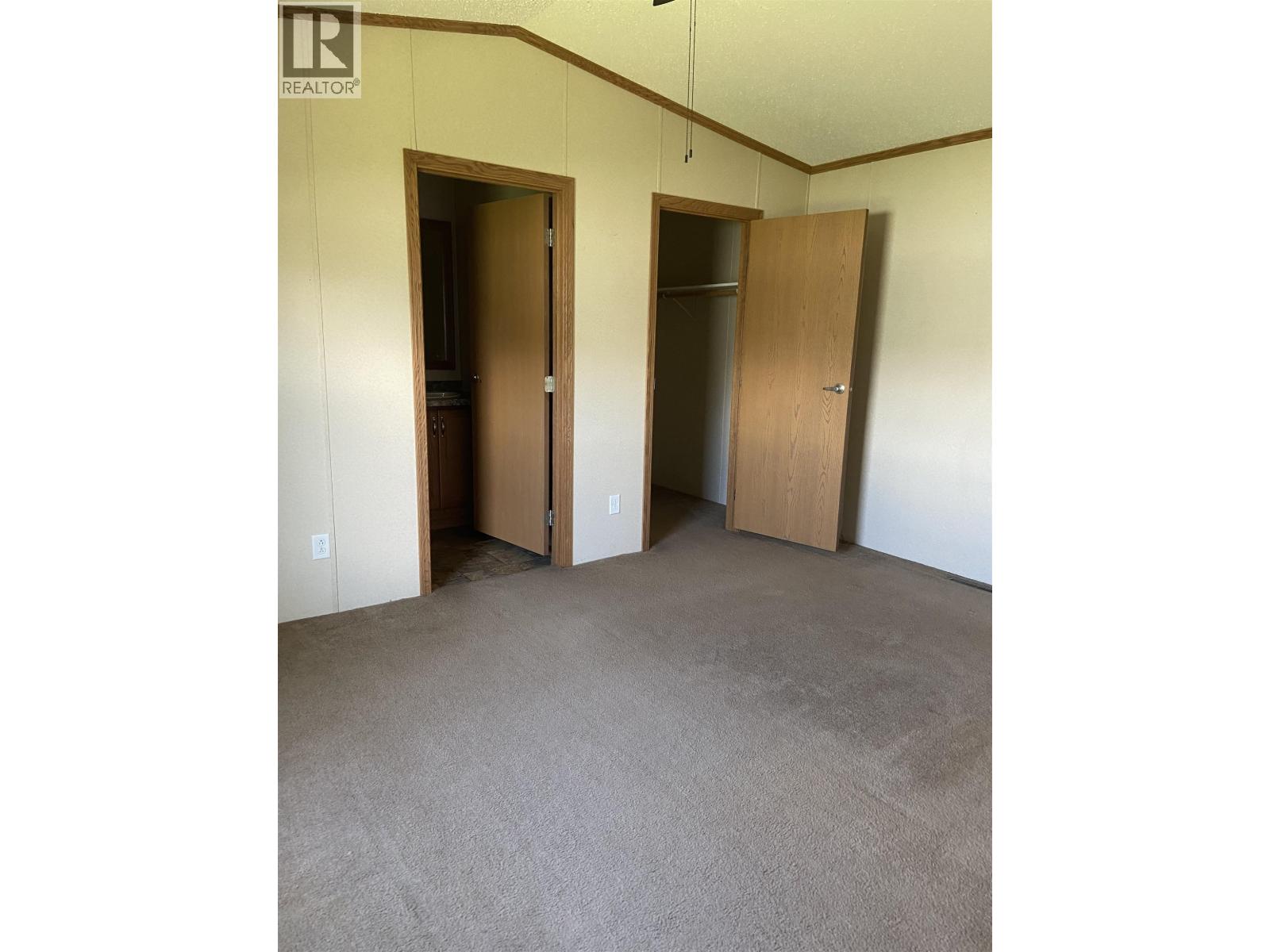 10607 101 Street Property Photo 25