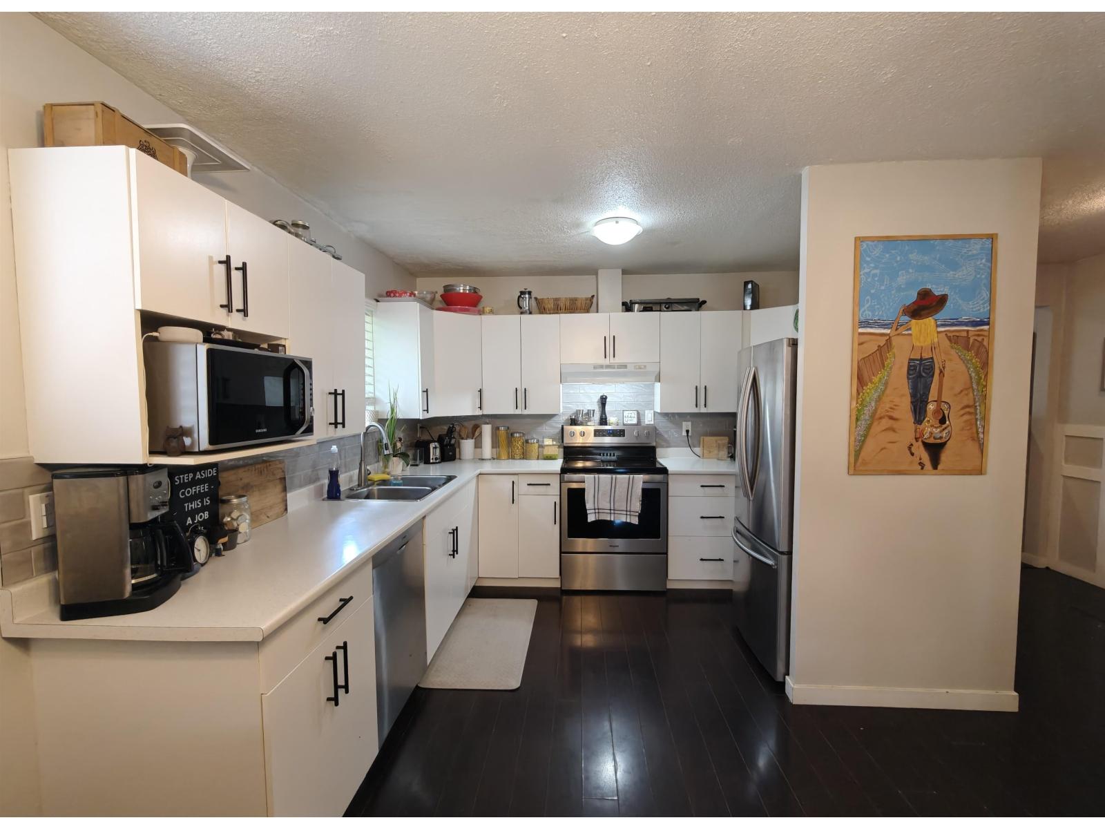 4846 200 Street Property Photo 9