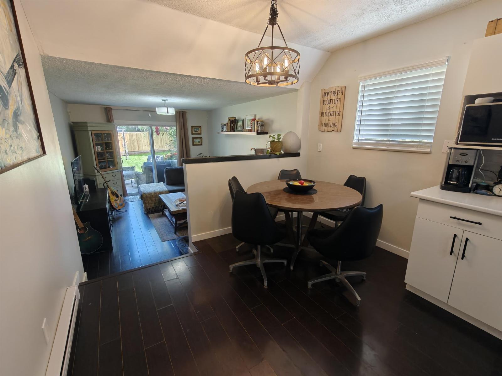 4846 200 Street Property Photo 11