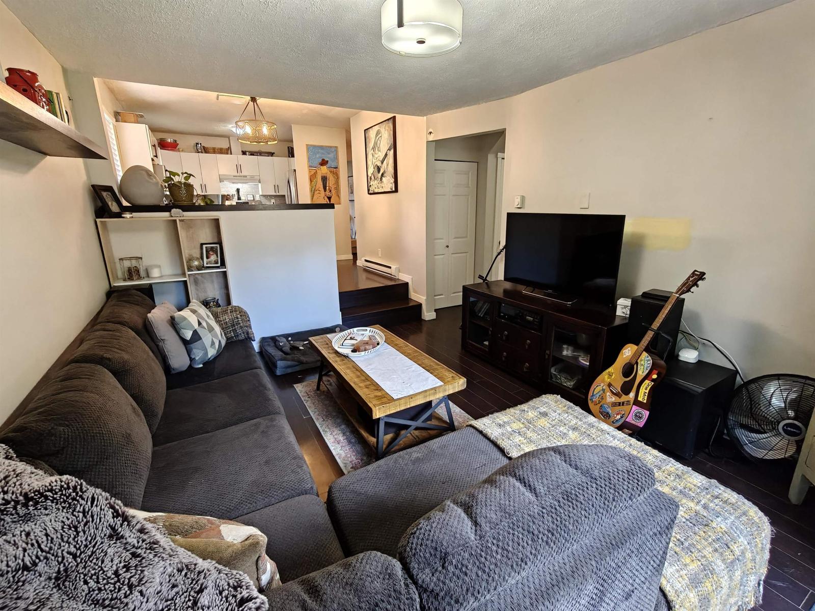 4846 200 Street Property Photo 13