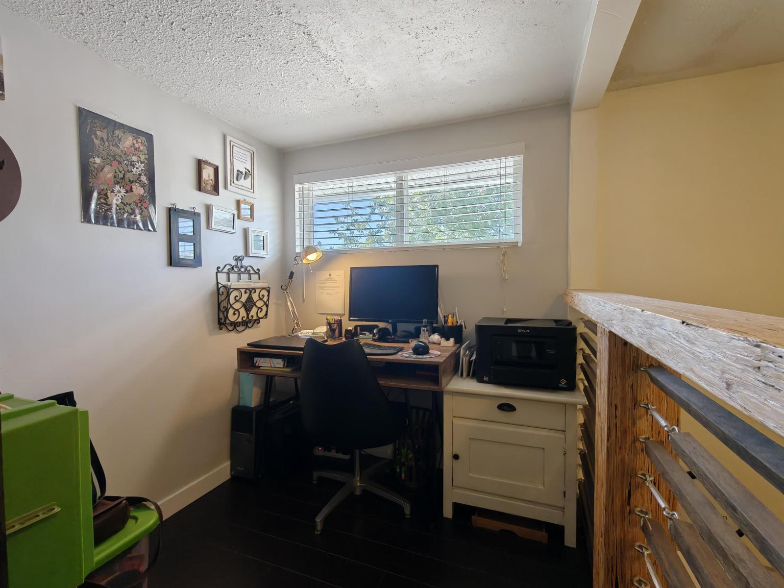 4846 200 Street Property Photo 20