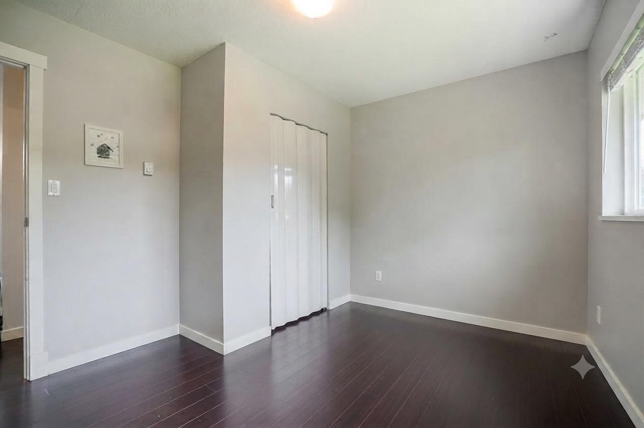 4846 200 Street Property Photo 22