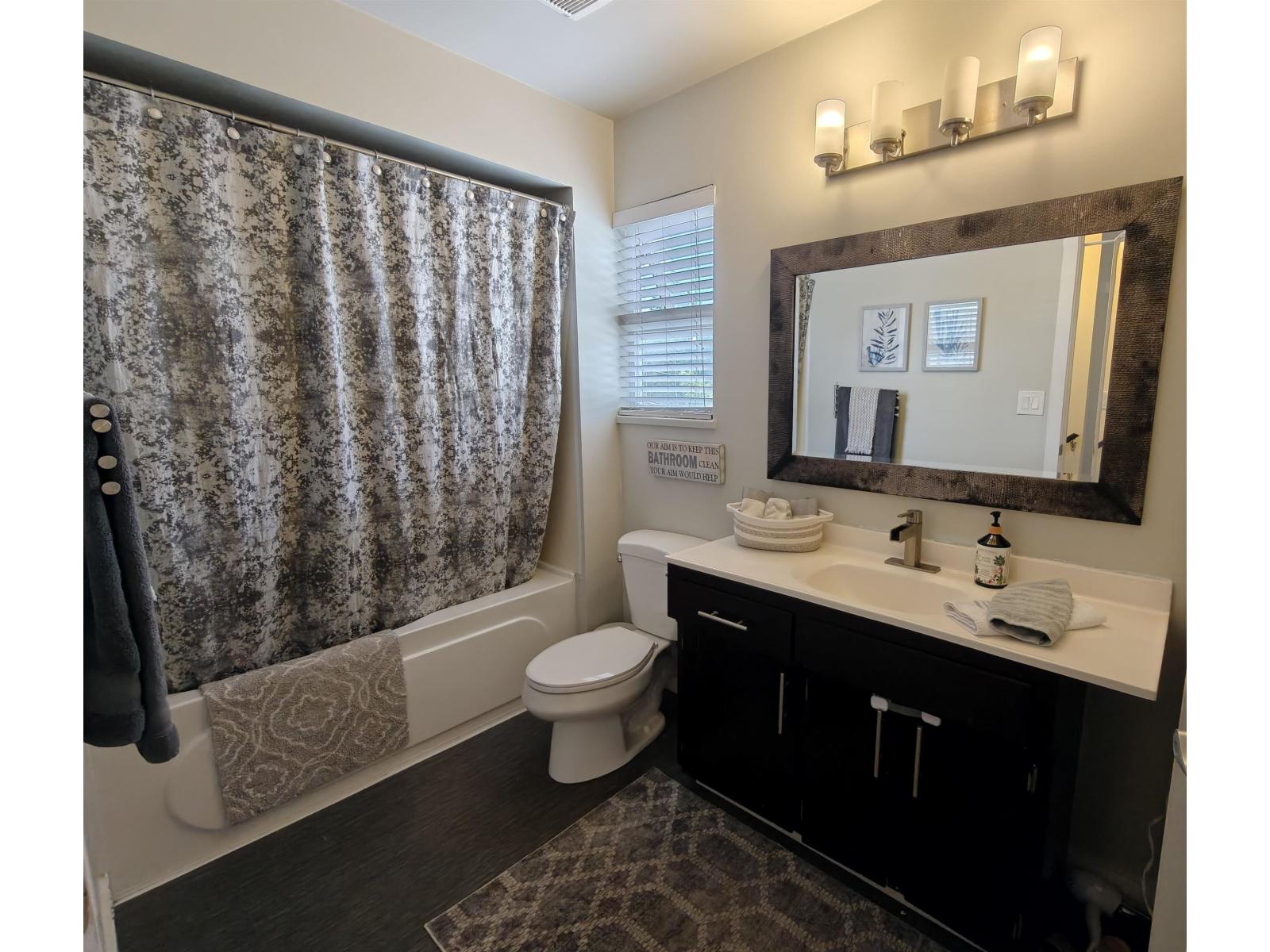 4846 200 Street Property Photo 23