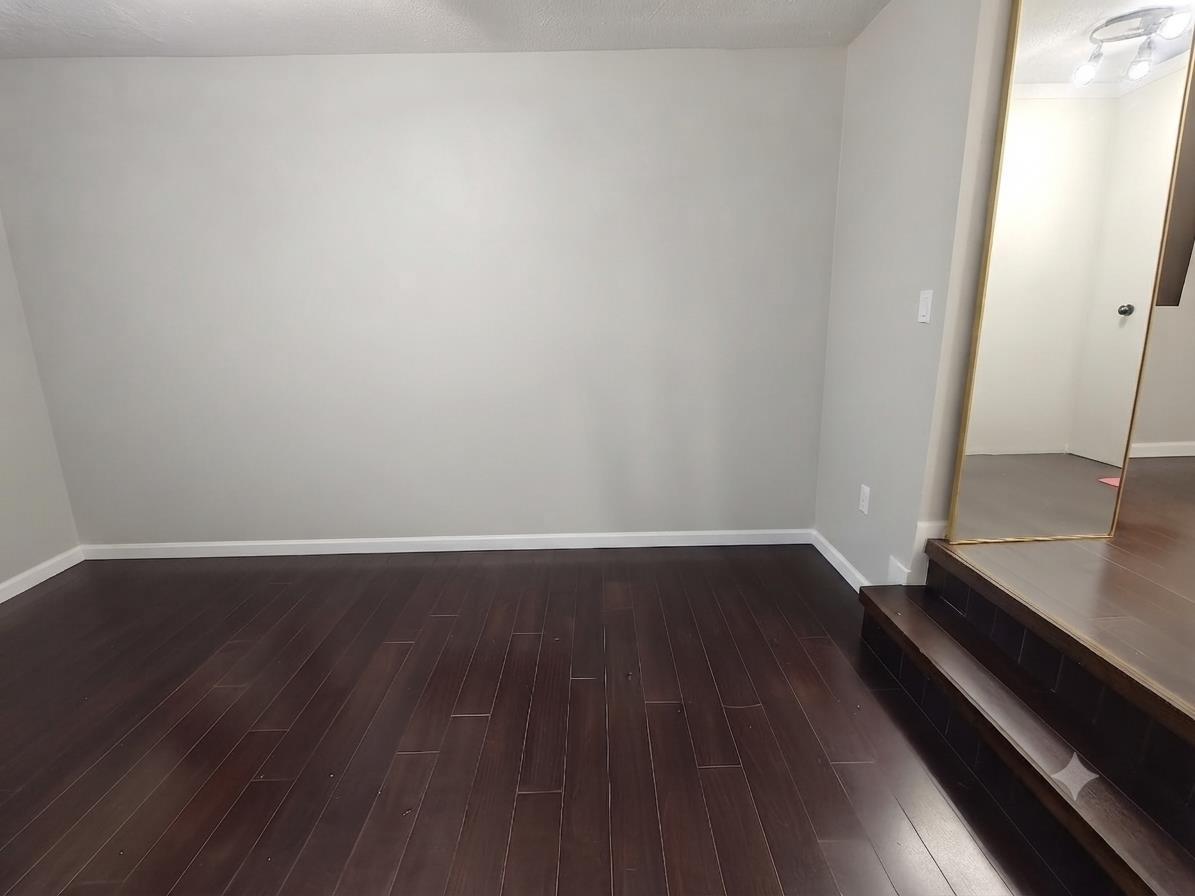 4846 200 Street Property Photo 24