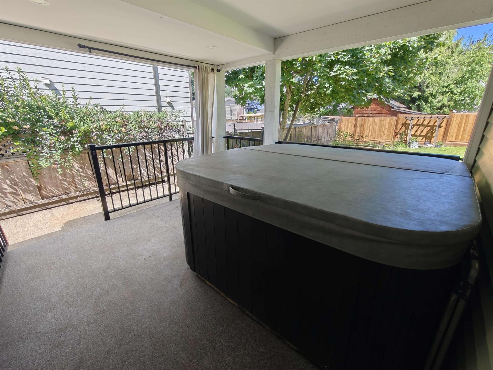 4846 200 Street Property Photo 28