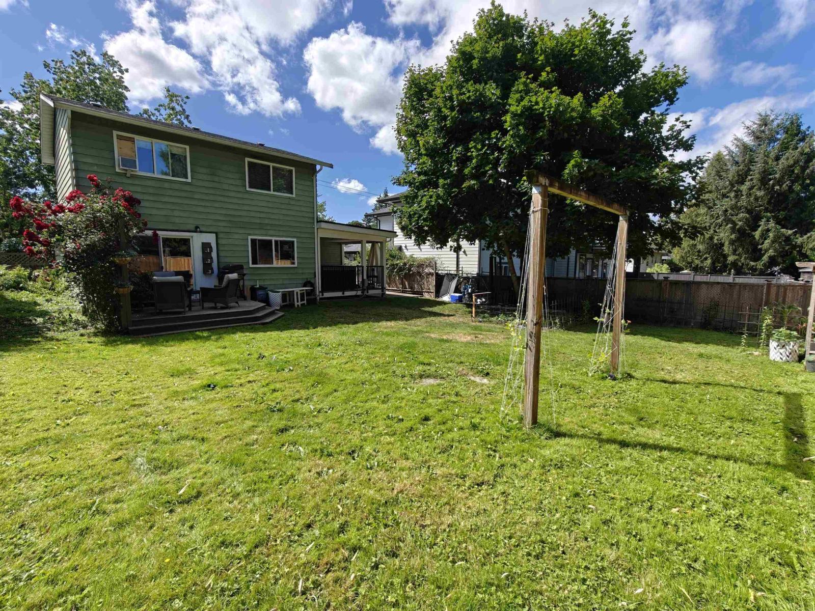 4846 200 Street Property Photo 34