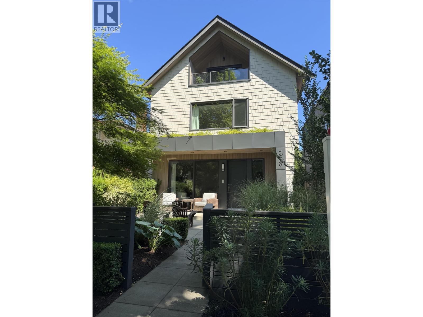 2939 W 15th Avenue Property Photo 1