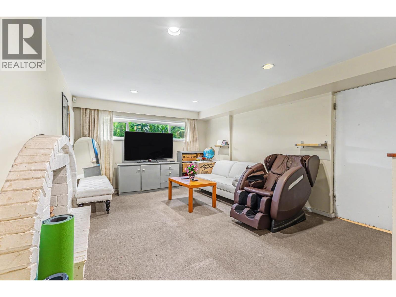 1684 Cornell Avenue Property Photo 23
