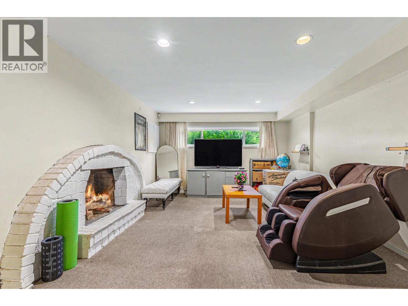 1684 Cornell Avenue Property Photo 24