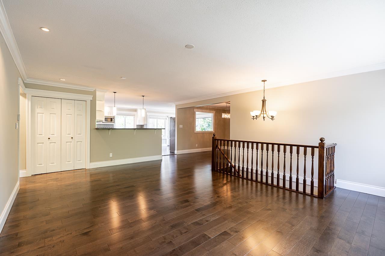 12922 19a Avenue Property Photo 10
