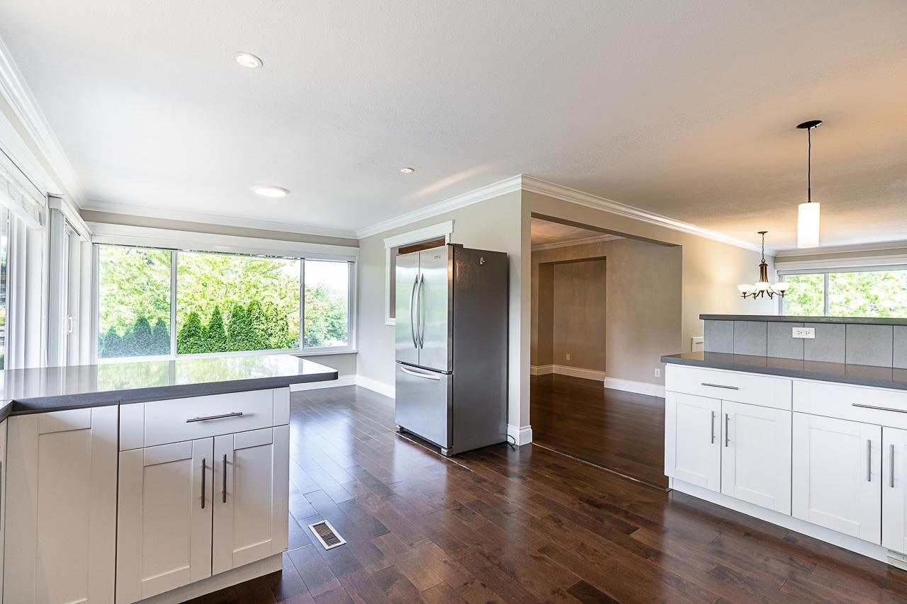 12922 19a Avenue Property Photo 14