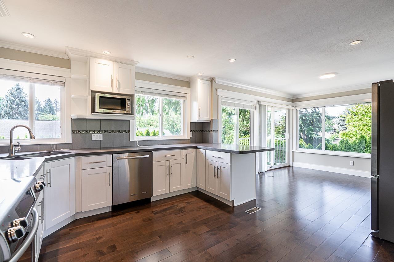 12922 19a Avenue Property Photo 15