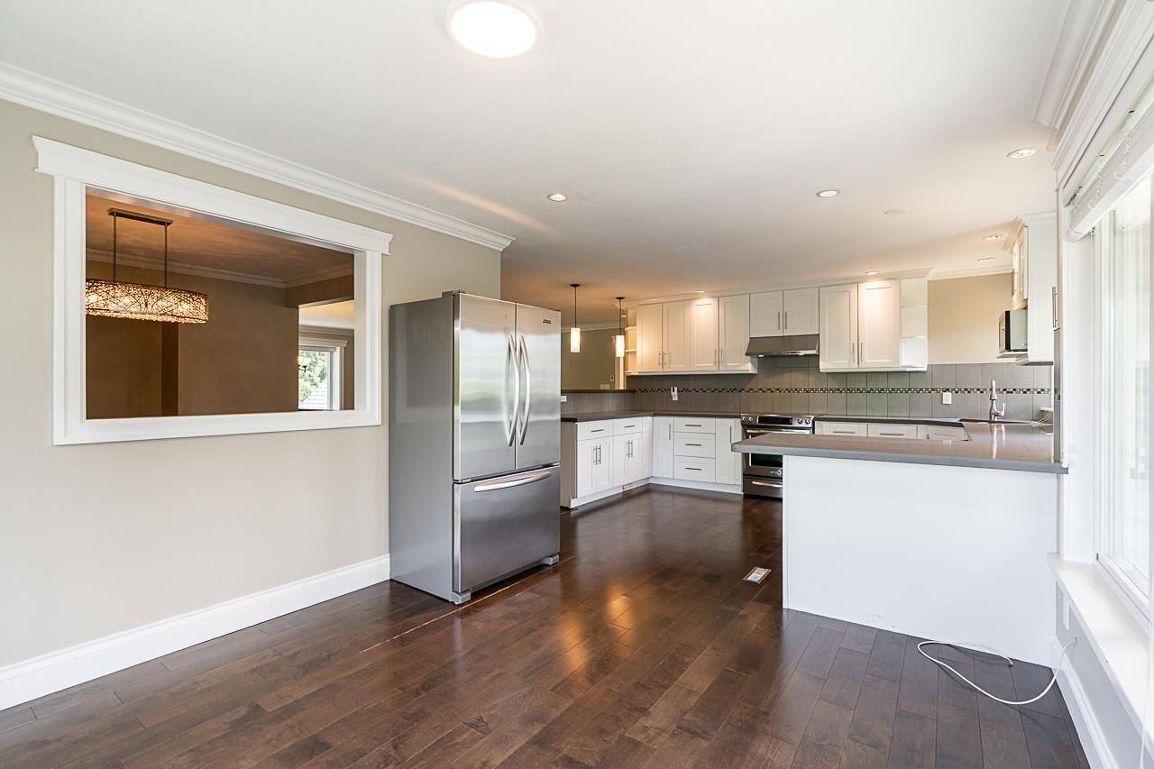 12922 19a Avenue Property Photo 17