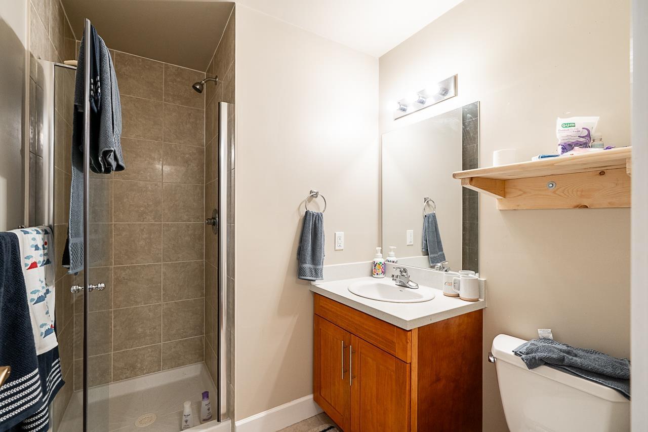 12922 19a Avenue Property Photo 33