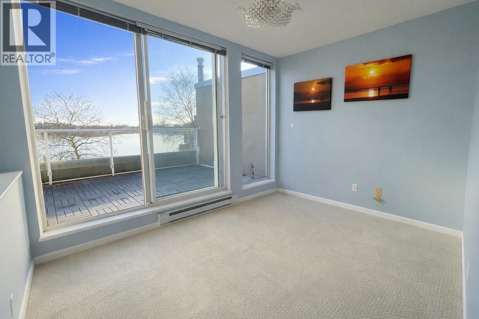 2178 E Kent Avenue South Property Photo 11
