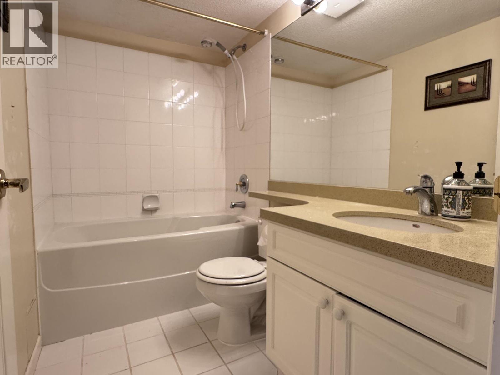 2178 E Kent Avenue South Property Photo 17