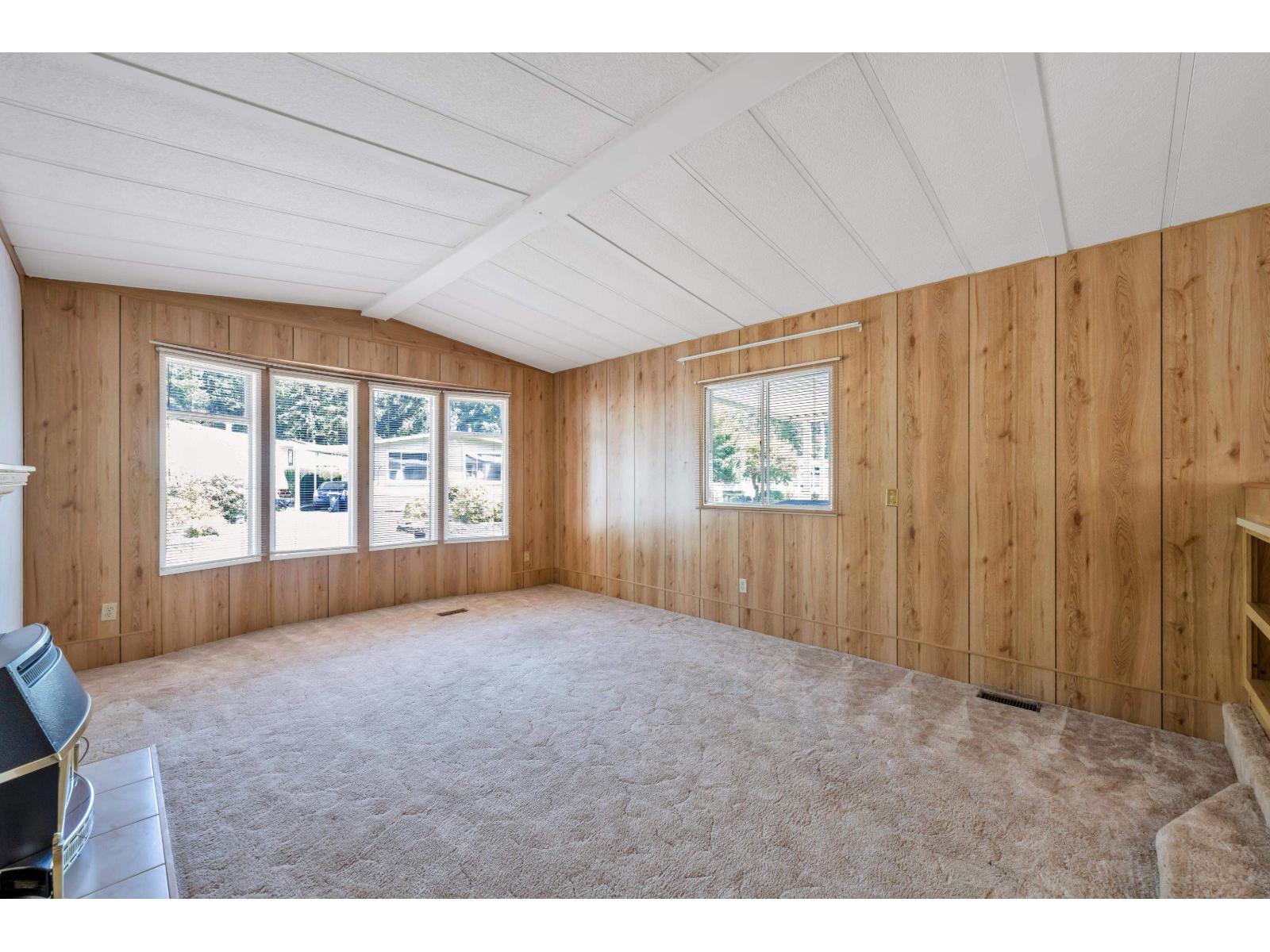 10 2315 198 Street Property Photo 9