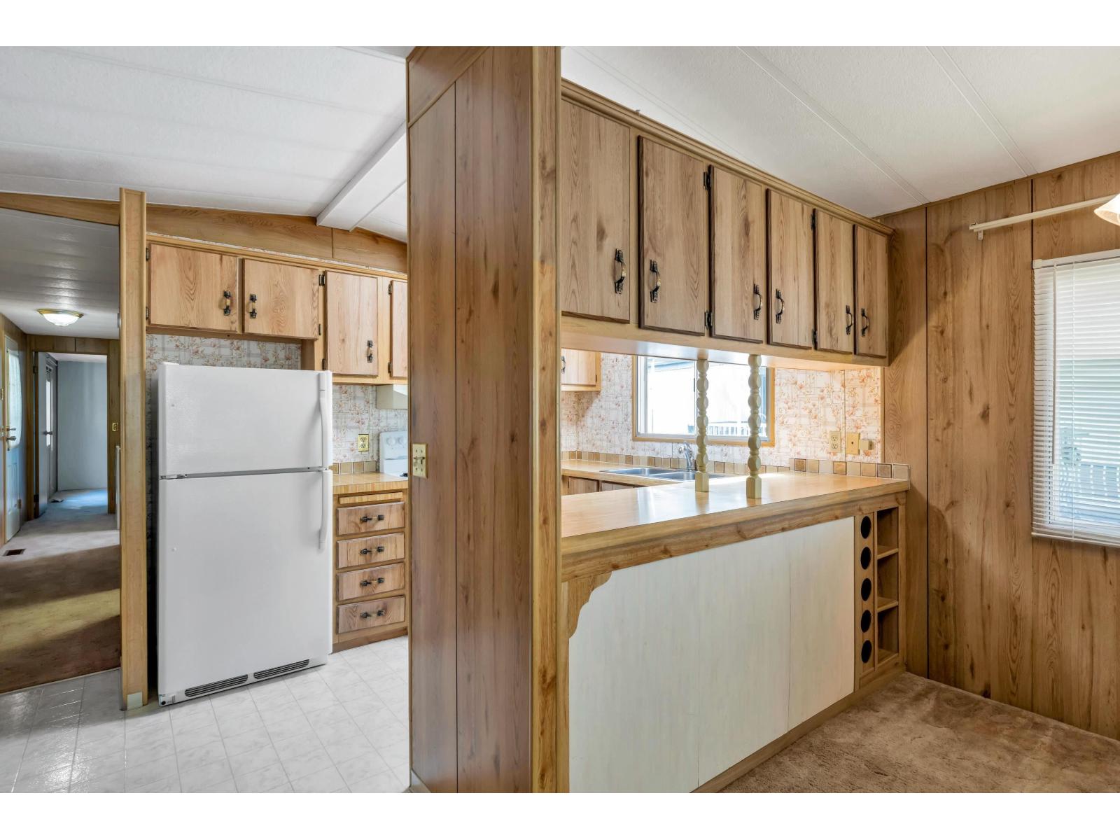 10 2315 198 Street Property Photo 16
