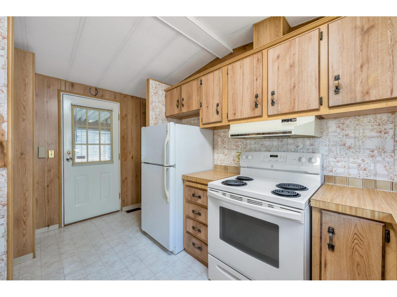 10 2315 198 Street Property Photo 20