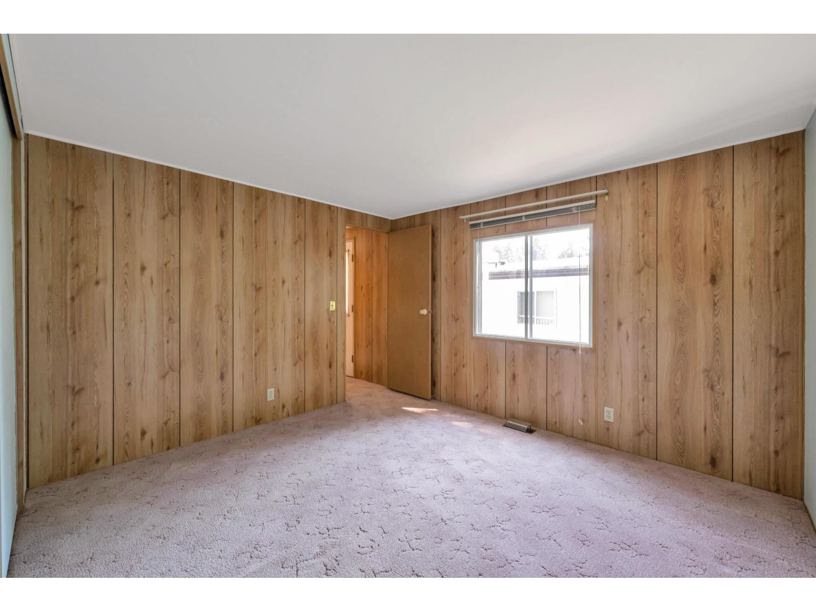 10 2315 198 Street Property Photo 23