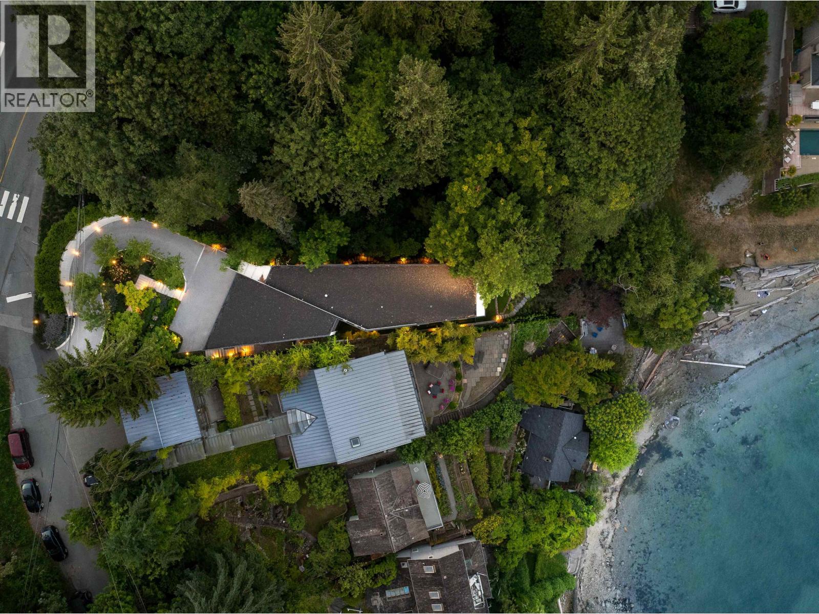 3478 Marine Drive Property Photo 3