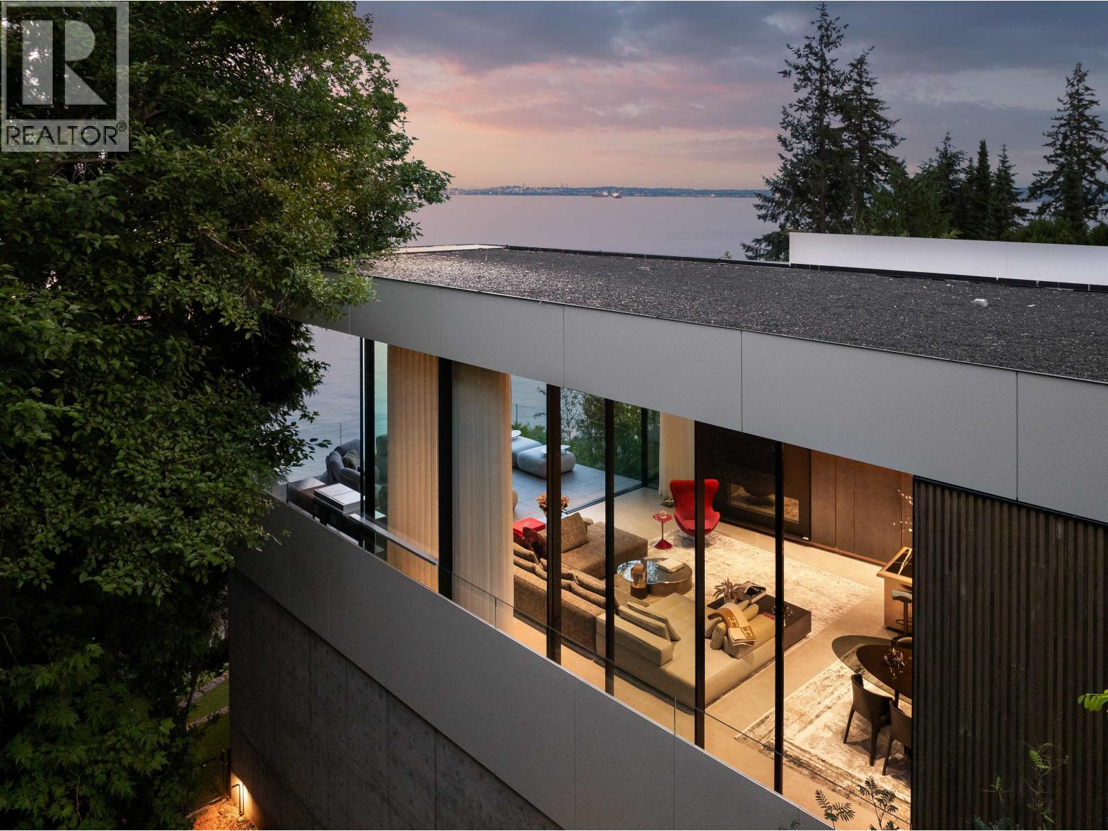3478 Marine Drive Property Photo 4