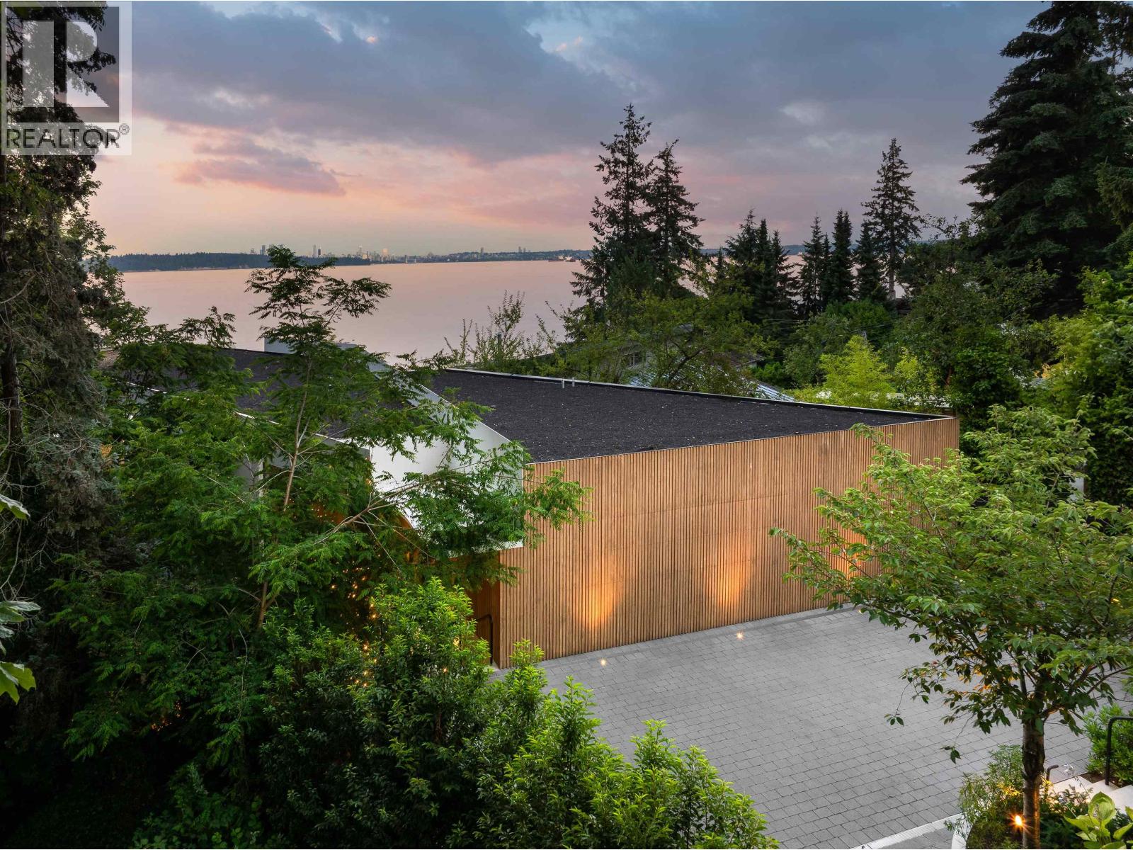 3478 Marine Drive Property Photo 39