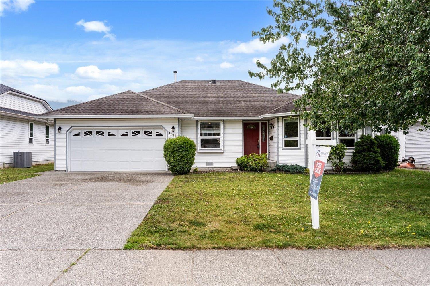 1548 Canterbury Drive Property Photo 1