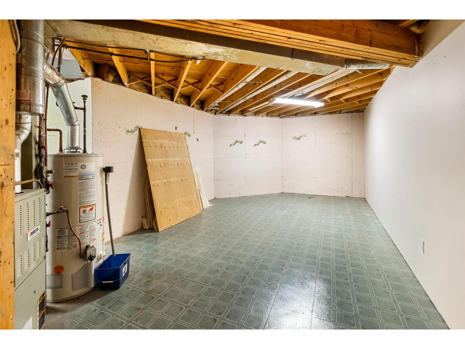 105 3080 Townline Road Property Photo 23
