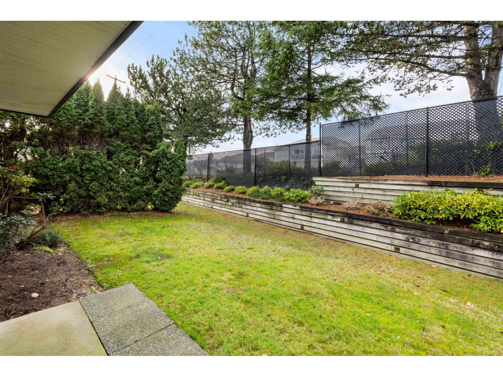 105 3080 Townline Road Property Photo 30