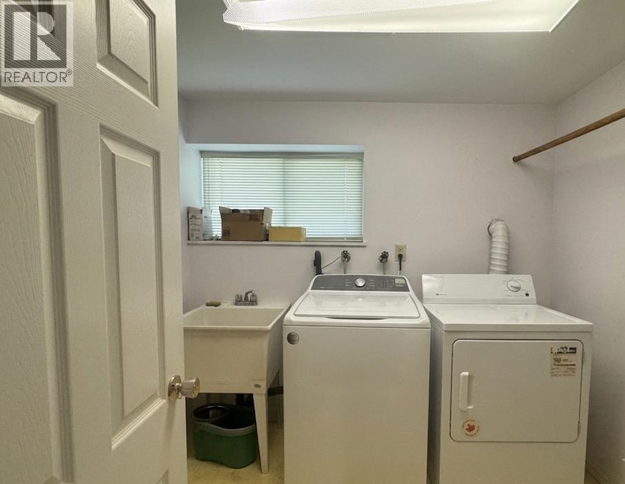 156 W 47th Avenue Property Photo 20