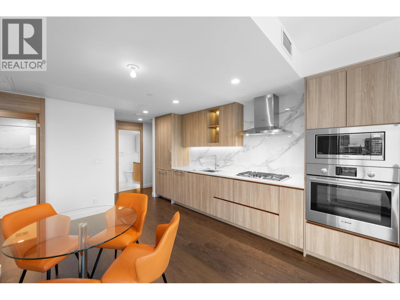 2402 4890 Lougheed Highway Property Photo 9