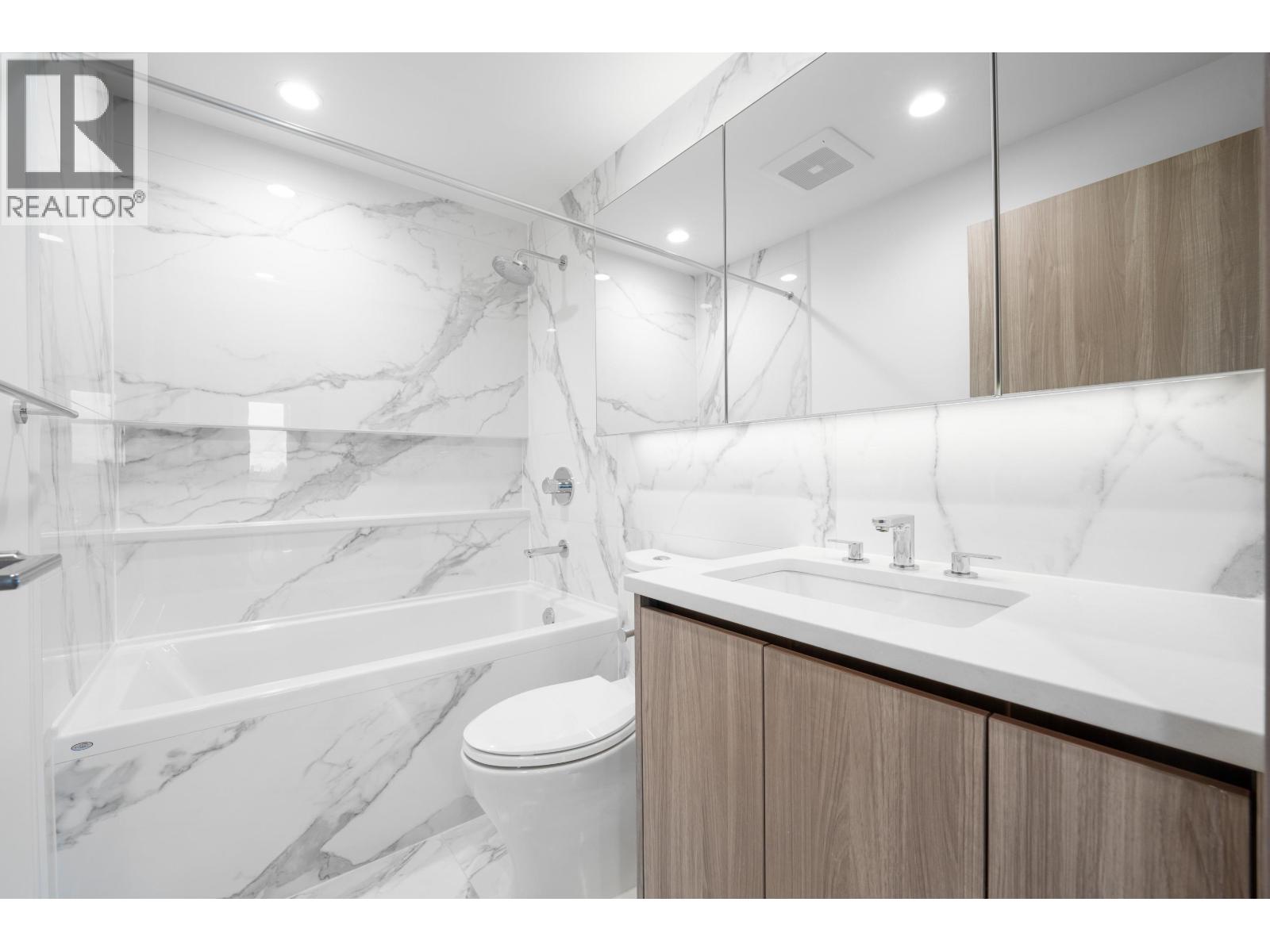 2402 4890 Lougheed Highway Property Photo 16