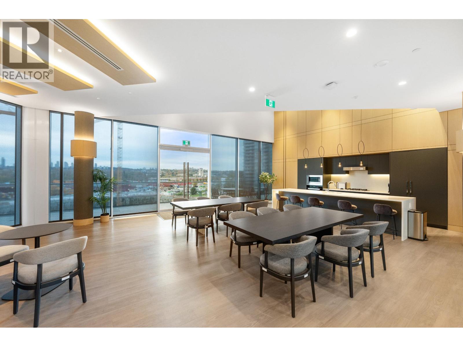2402 4890 Lougheed Highway Property Photo 29