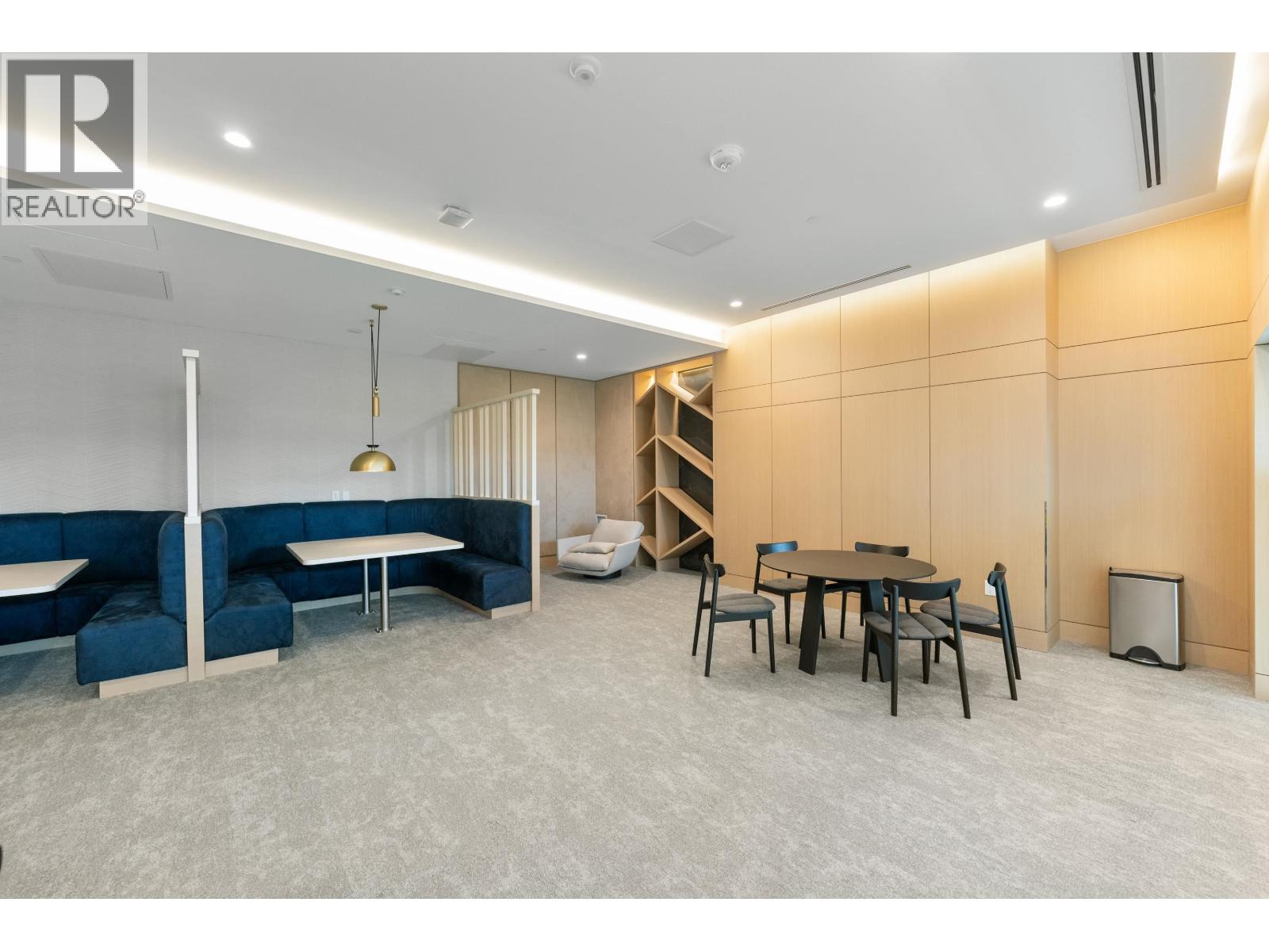 2402 4890 Lougheed Highway Property Photo 31