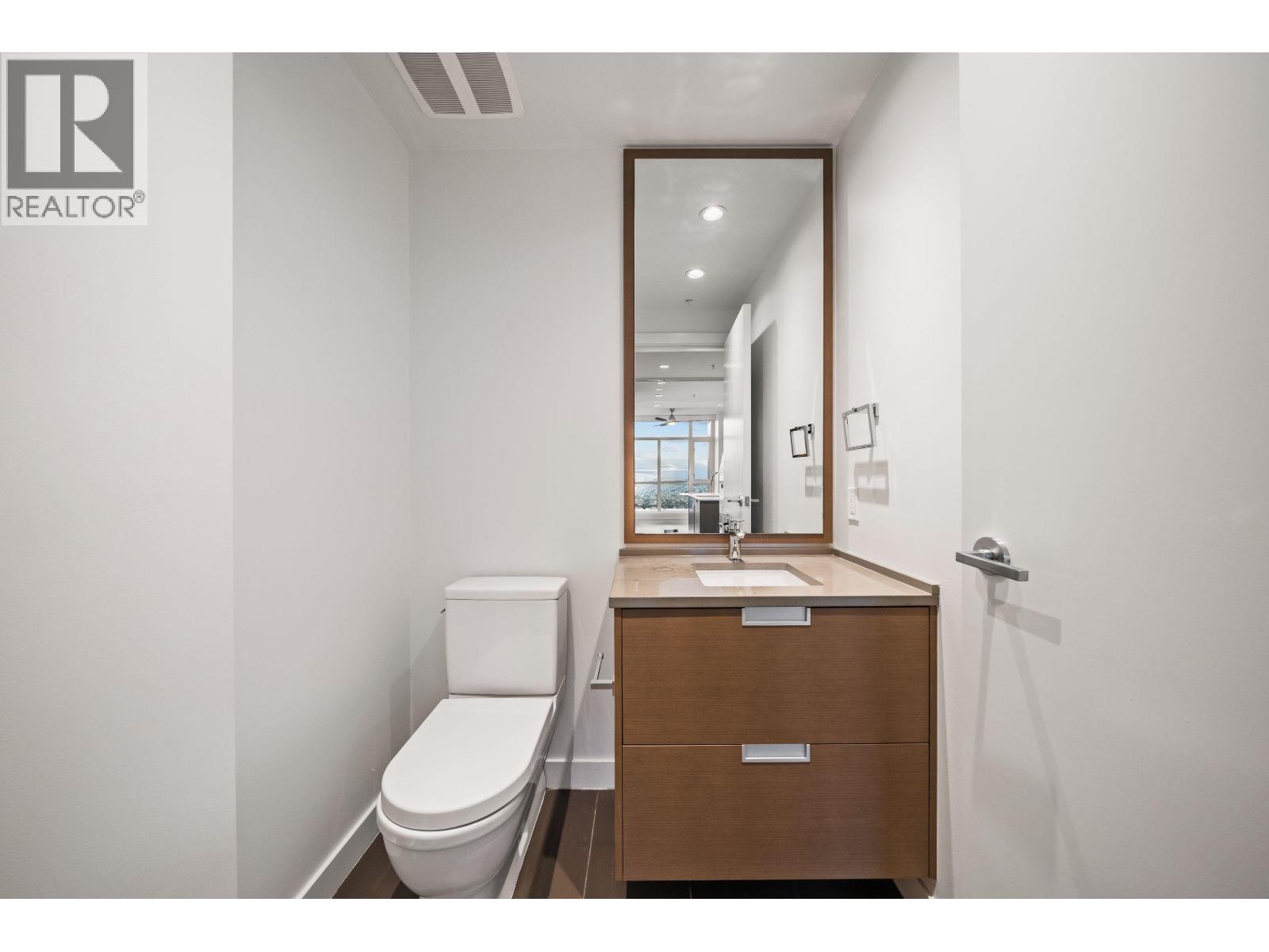 2803 4688 Kingsway Property Photo 12
