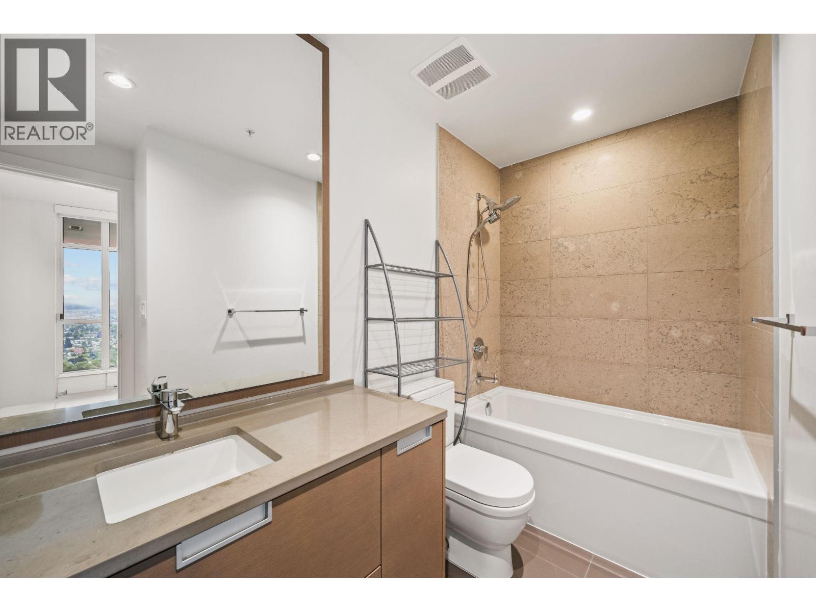 2803 4688 Kingsway Property Photo 15
