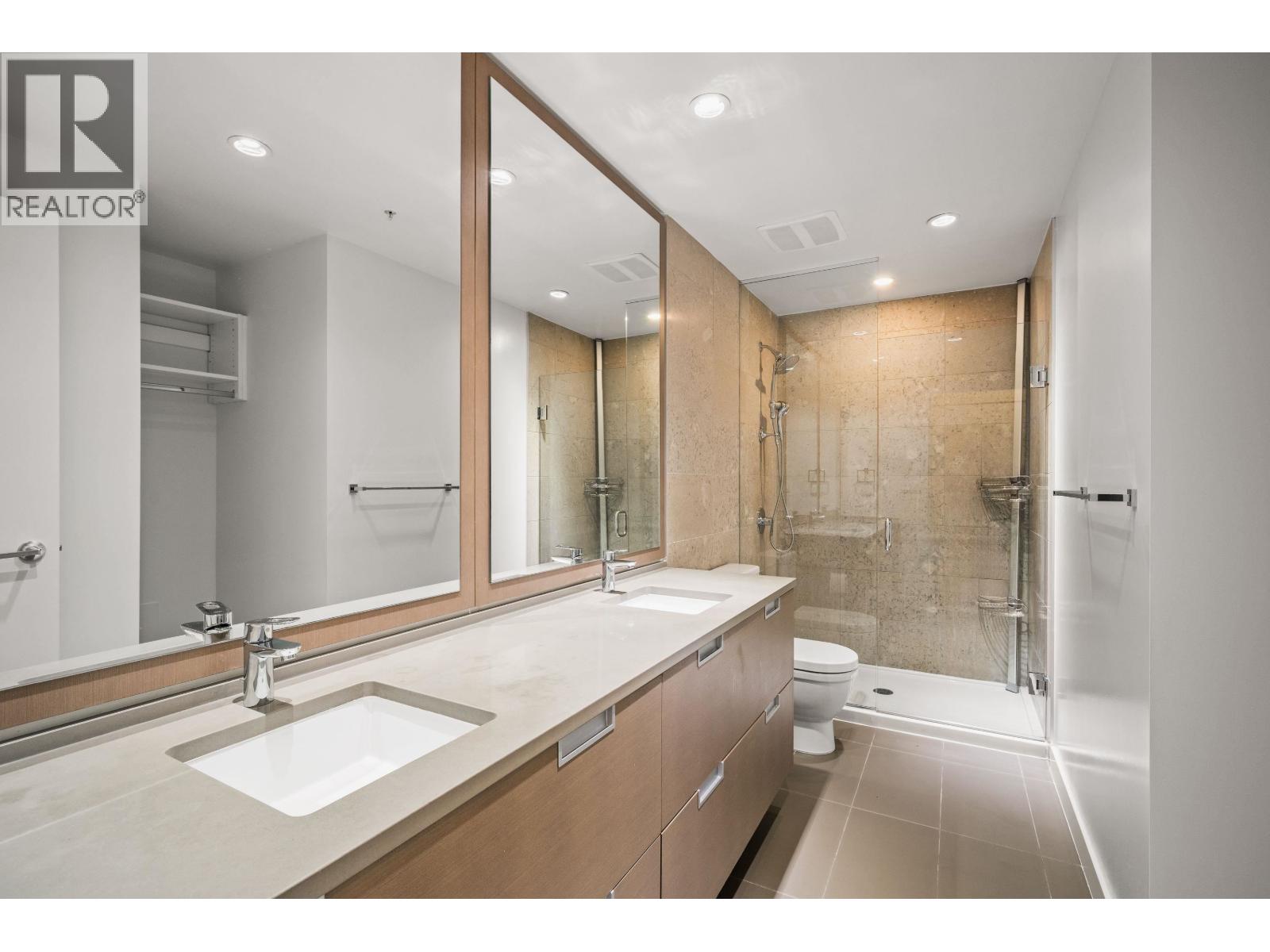 2803 4688 Kingsway Property Photo 18