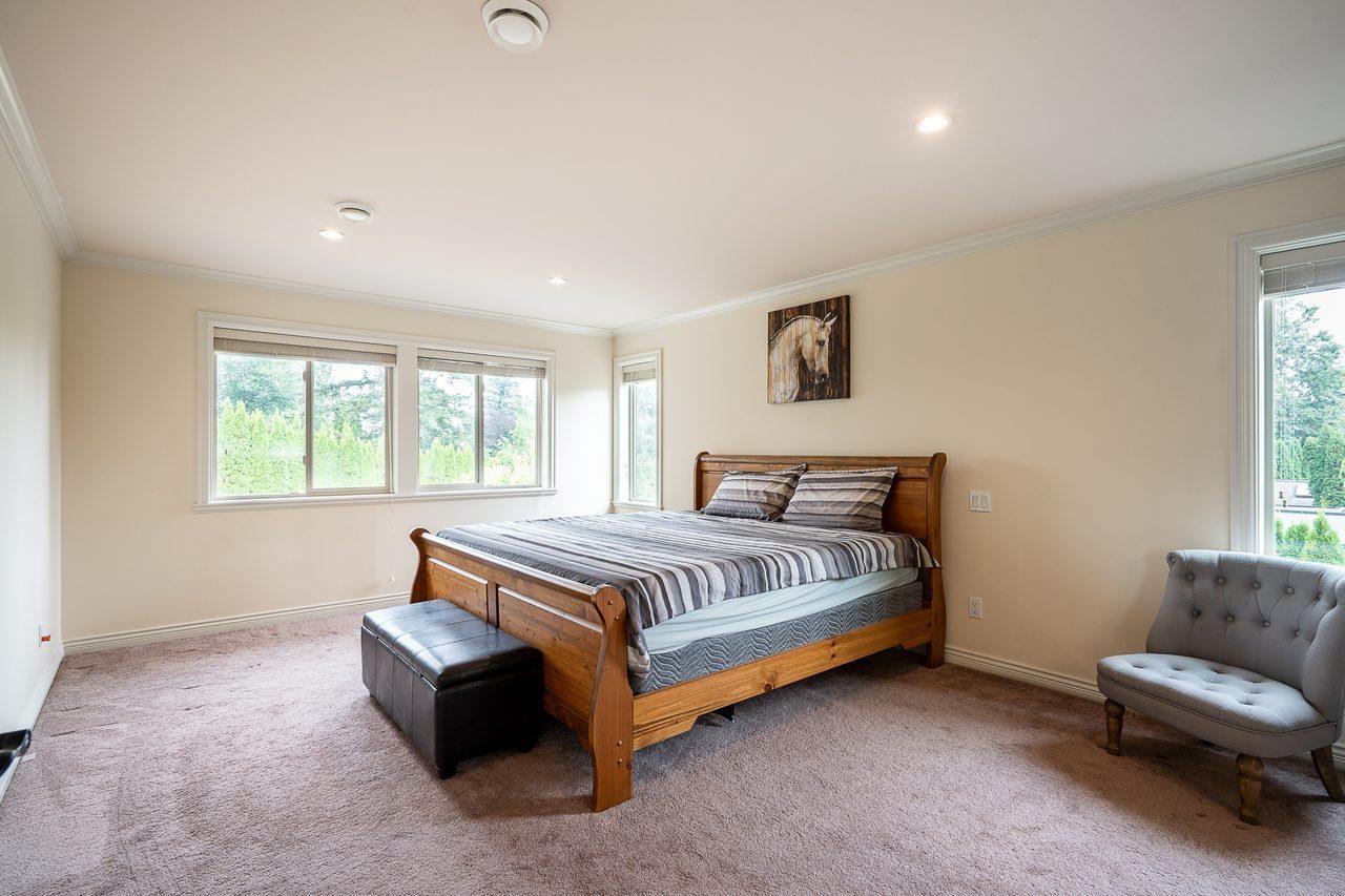 9153 Trattle Street Property Photo 15