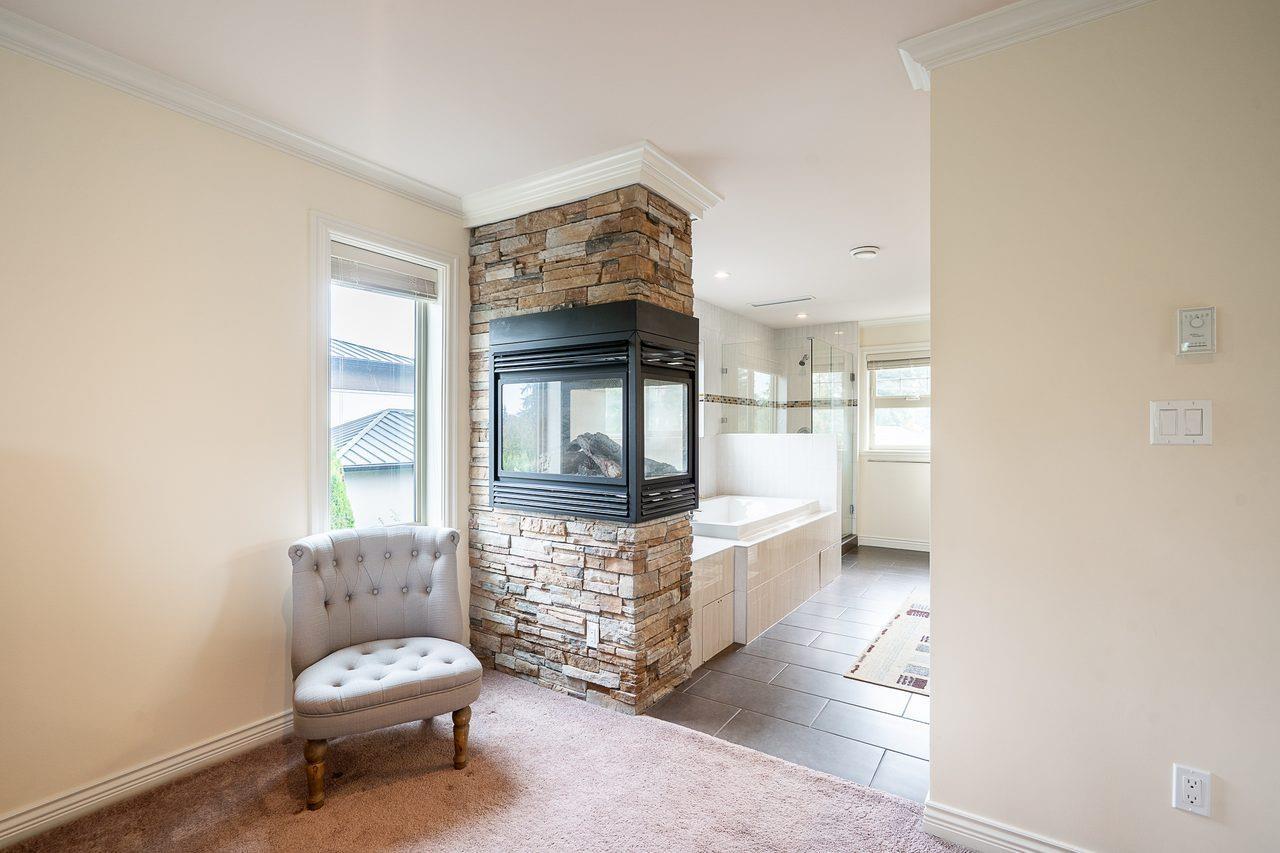 9153 Trattle Street Property Photo 16