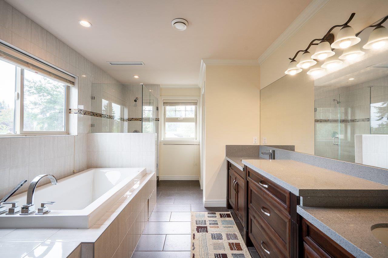 9153 Trattle Street Property Photo 17