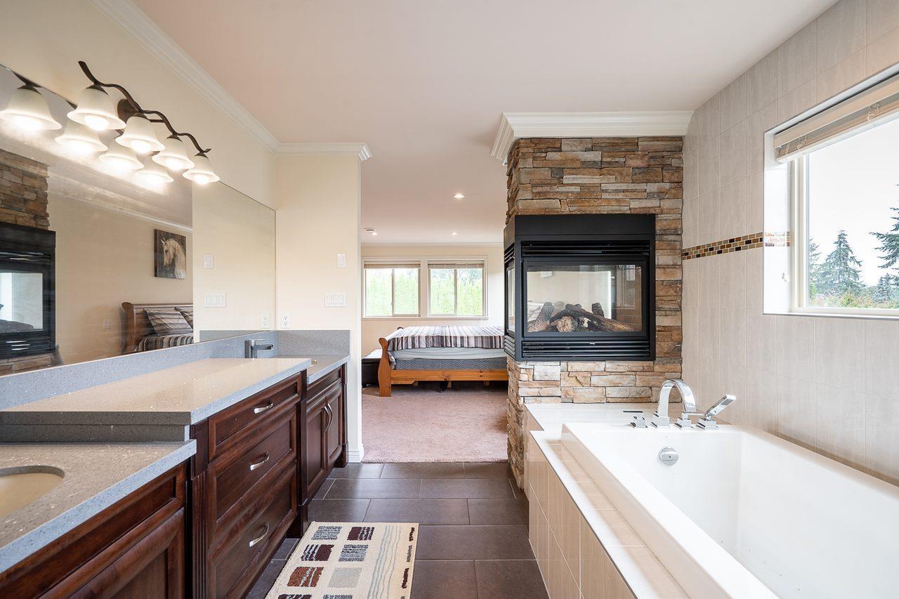 9153 Trattle Street Property Photo 19