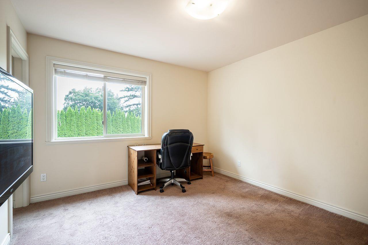 9153 Trattle Street Property Photo 21